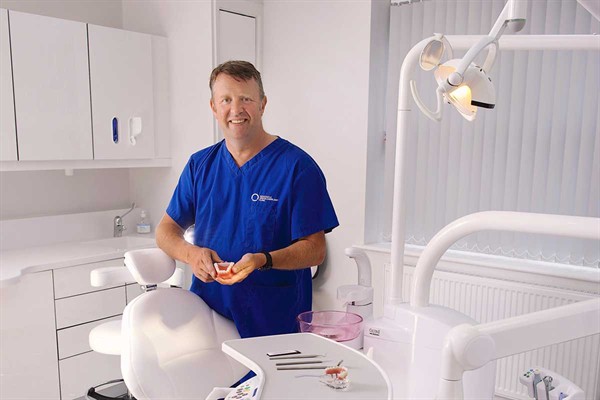 Simon Owen, Clinical Dental Technician at Signature Dentures